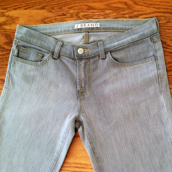 J Brand Denim - 🎉HOST PICK🎉J Brand Cement straights