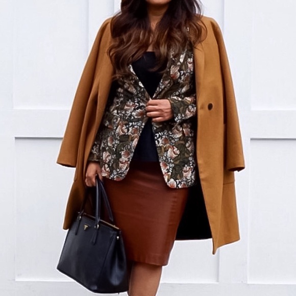 Zara Dresses & Skirts - 🎉HOST PICK🎉Zara skirt
