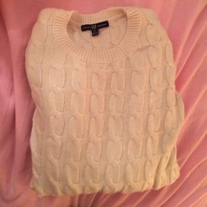 Gap XS White Cable Knit Sweater