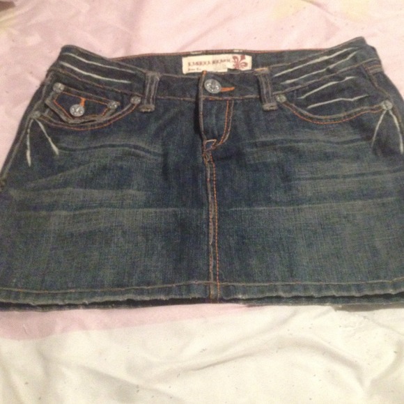 Skirt - Picture 1 of 2