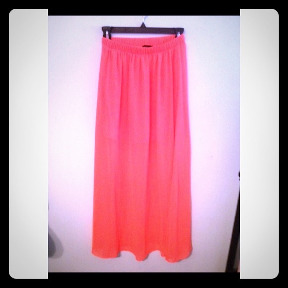 Forever 21 Dresses & Skirts - Forever 21 sheer coral skirt