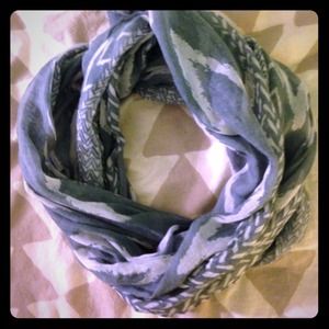 Gray tribal infinity scarf 💝