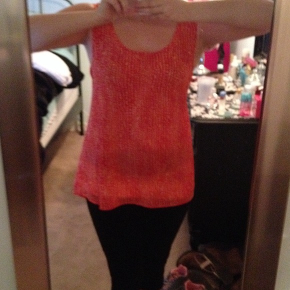 Red and yellow polka dot tank with open back - Picture 2 of 4