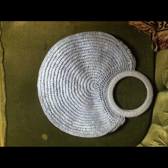 Purse made from PAPER - Picture 2 of 3