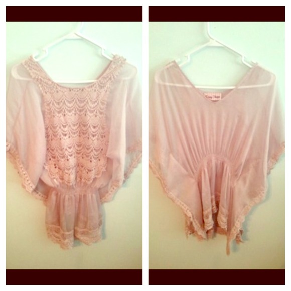 Beautiful dusty rose sheer top with lace detailing