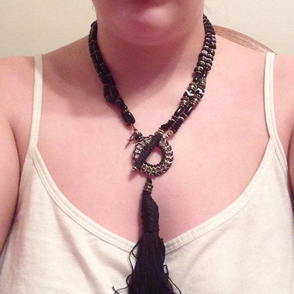 Tassel necklace can wear two ways