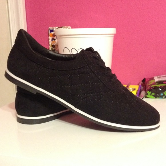 Black oxfords