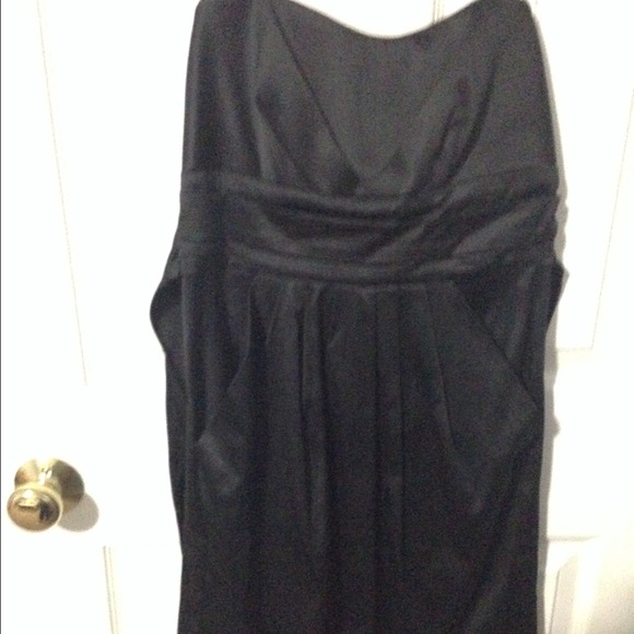 Black strapless dress short