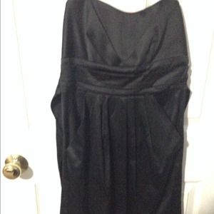 Black strapless dress short