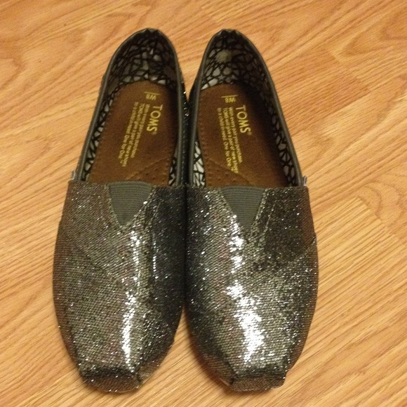 Glittery grey  toms.