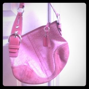 ✨AUTHENTIC PINK SUEDE COACH PURSE✨