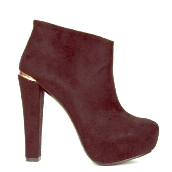 LOOKING FOR TOBI HEAD OVER HEELS BOOTIE