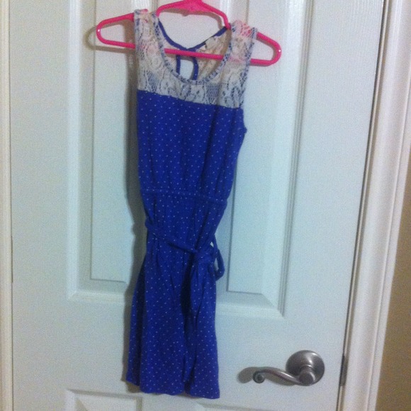 ⛔️Sold⛔️Beautiful polka dot dress🌸
