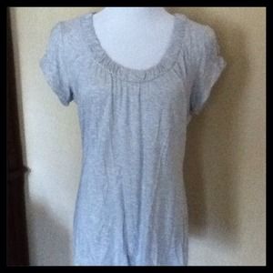 ✨SOLD New Listing✨NWT✨Banana Republic T-shirt