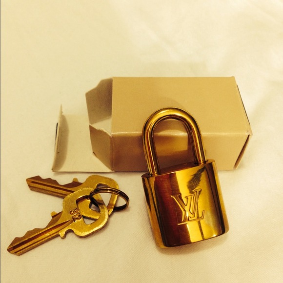 Lv lock and keys
