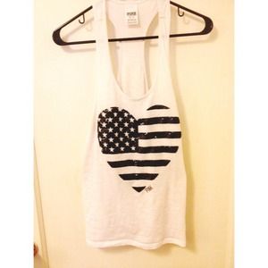 VS, black and white tank top