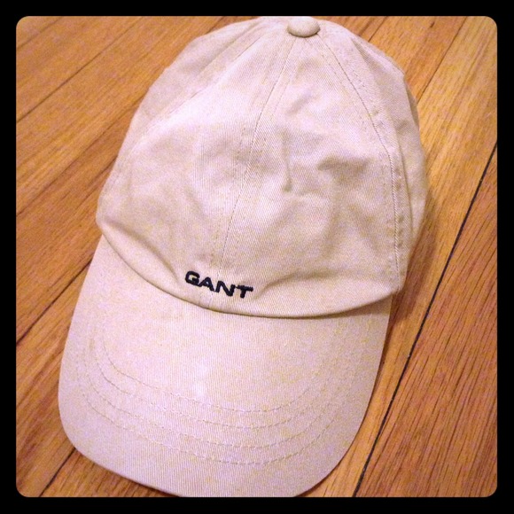 SOLD IN BUNDLE GANT woman cap