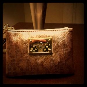 Micheal kors  rose gold