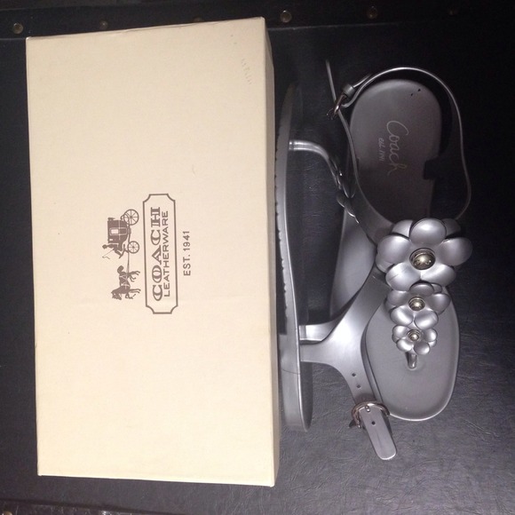 ♦️Coach Sandals! - Picture 2 of 4