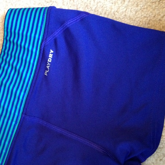 Reebok 2.5" compression shorts XS. - Picture 3 of 4