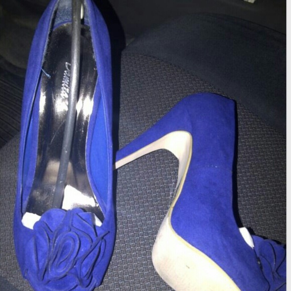 Damitra peetoe pumps