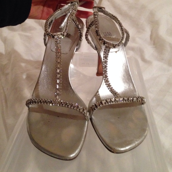 Vera wang diamond embezzled t- strap high heel - Picture 2 of 4
