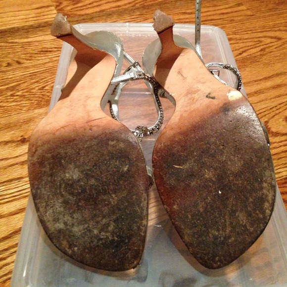 Vera wang diamond embezzled t- strap high heel - Picture 4 of 4