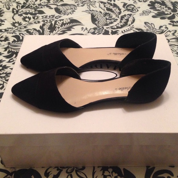 Shoes - Pointy flats