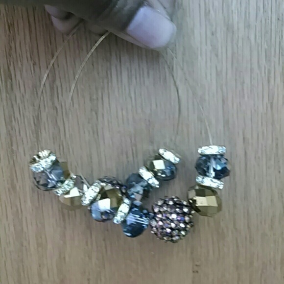 Small Trophy wife Glamours earings - Picture 1 of 1