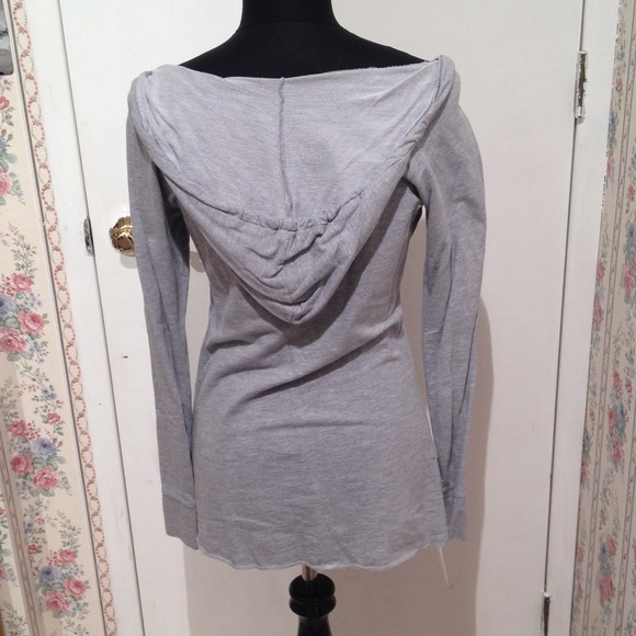 Cute basic sweater - Picture 3 of 4