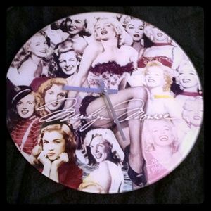 Marilyn Monroe Clock