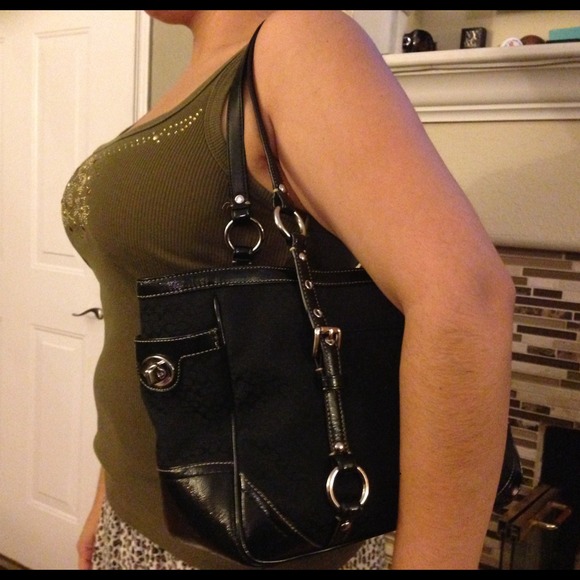 🚫SOLD🚫Authentic black Coach purse - Picture 3 of 4