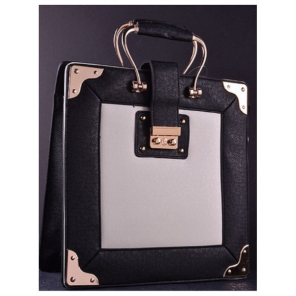 Handbags - Suelyn Purse