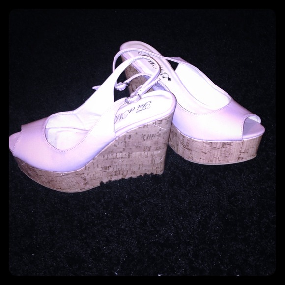 Pastel pink wedges