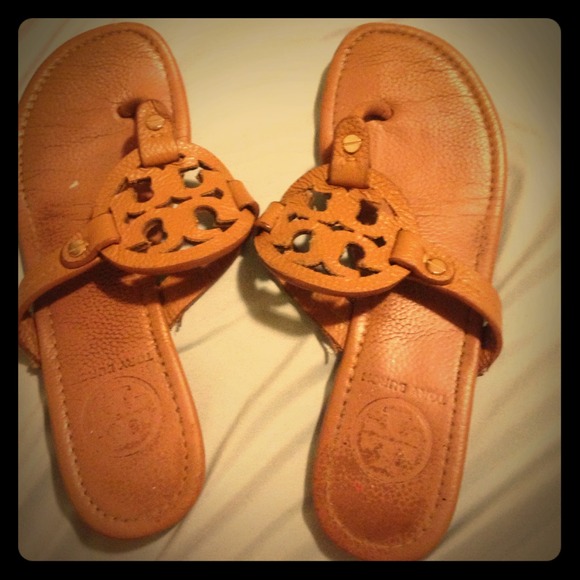 SOLD ❗️❗️❗️❗️ Tory burch miller sandals size 8!