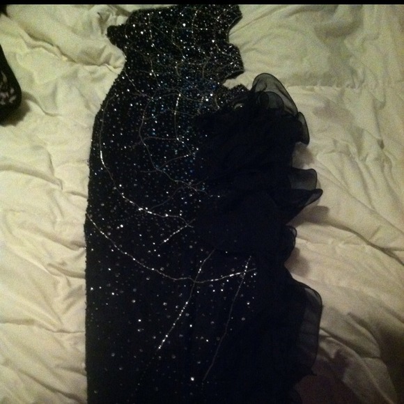 Gorgeous prom dress very detailed very sexy