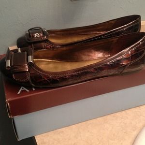 Antonio Melani flats