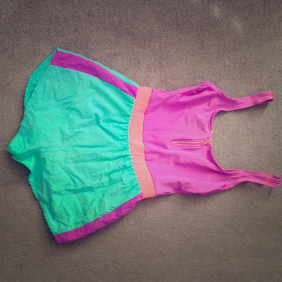 Vintage 80s body suit / romper