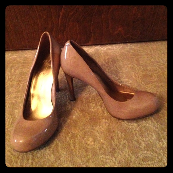 Jessica Simpson Nude Heels
