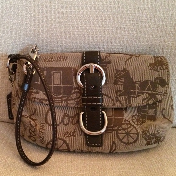 REDUCED--Authentic Coach wristlet. $15