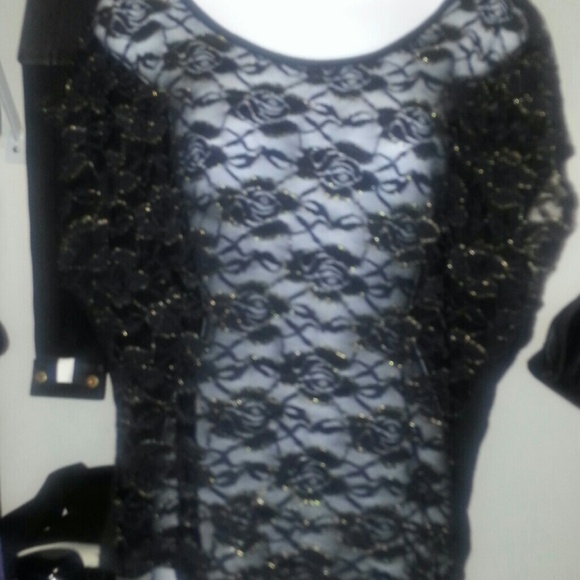 BUNDLED■■Black top w/sheer