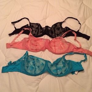 3 La Senza bras