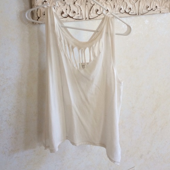 🚫SOLD🚫 Cut out top