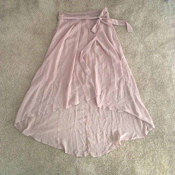 Tan High-Lo Chiffon-like Skirt with Bow Belt