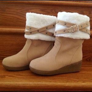 Wedge Boots w/ white faux fur & belt accent NWOT