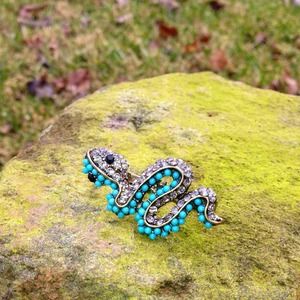 BUNDLED Double finger snake ring