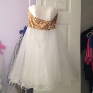 Strapless white/gold Sequin cocktail dress