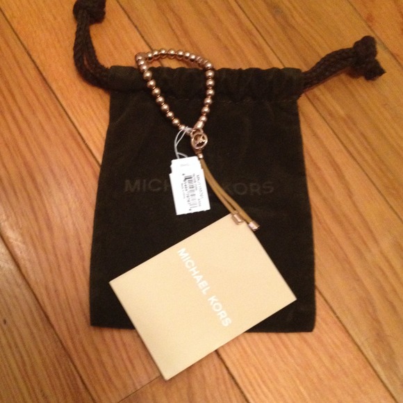 🚩SOLD🚩Michael Kors Bead stretch bracelet NWT