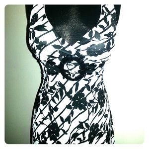 Black & white floral print halter top