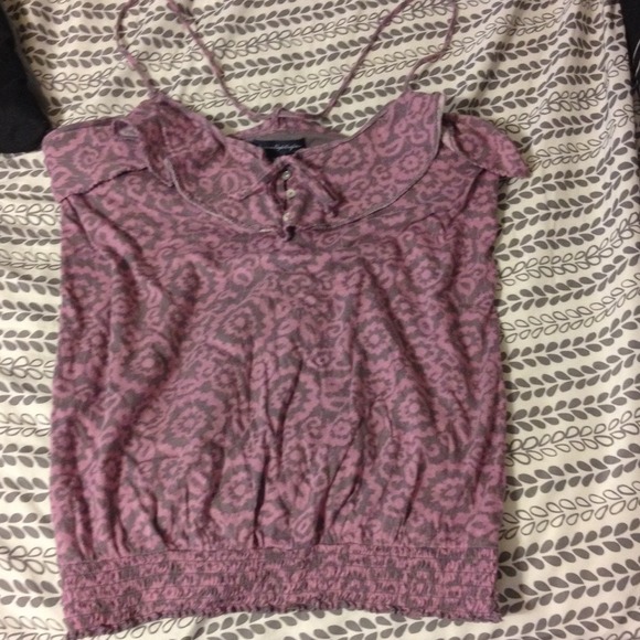 American Eagle top